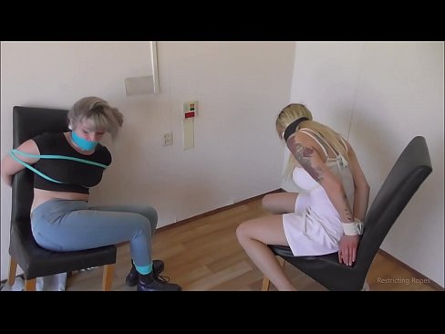 ❤️ Asılı / bağlanmış və ağzı bağlanmış / çətinlik içində olan qız ️❌ Gözəl porno az.basseyn-vsem.ru ❤